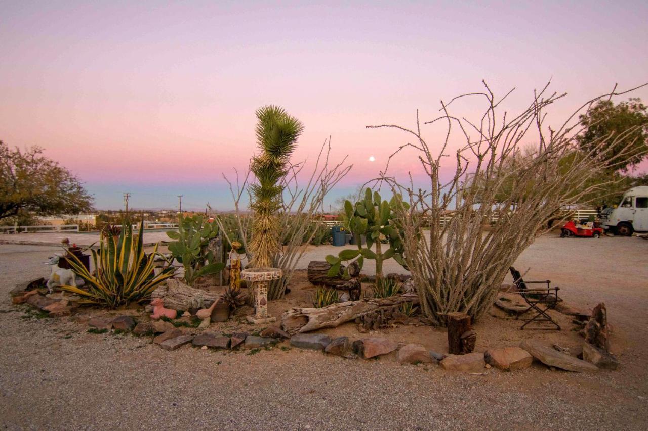 Joshua Tree Ranch House Motel Exterior photo