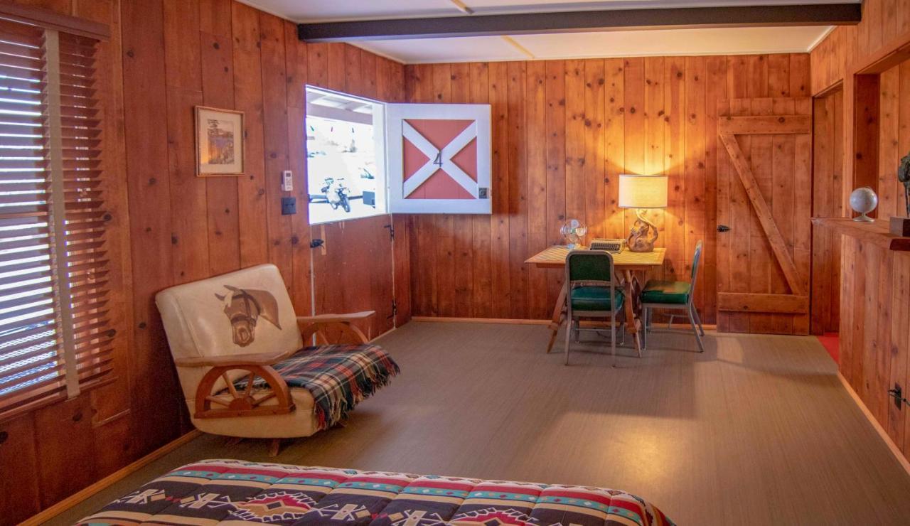 Joshua Tree Ranch House Motel Exterior photo